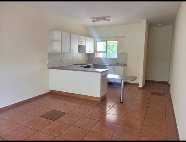 2 BEDROOM APARTMENT FOR SALE IN UVONGO BEACH